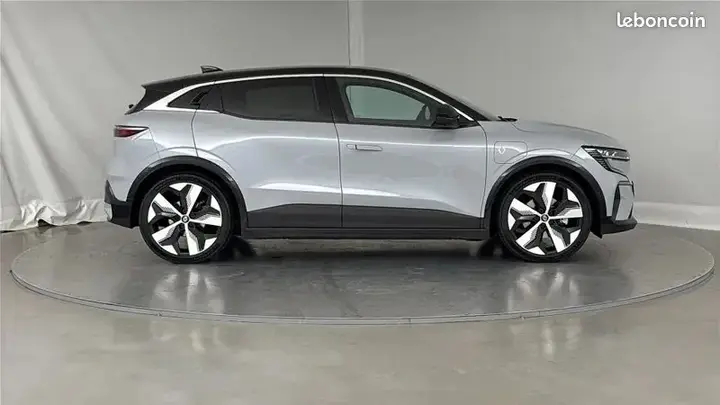 Renault Megane 2023 photo 4
