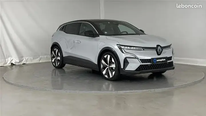 Renault Megane 2023 photo 3