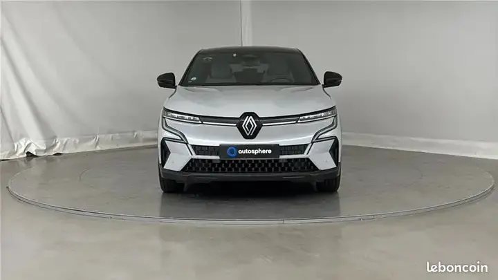 Renault Megane 2023 photo 2
