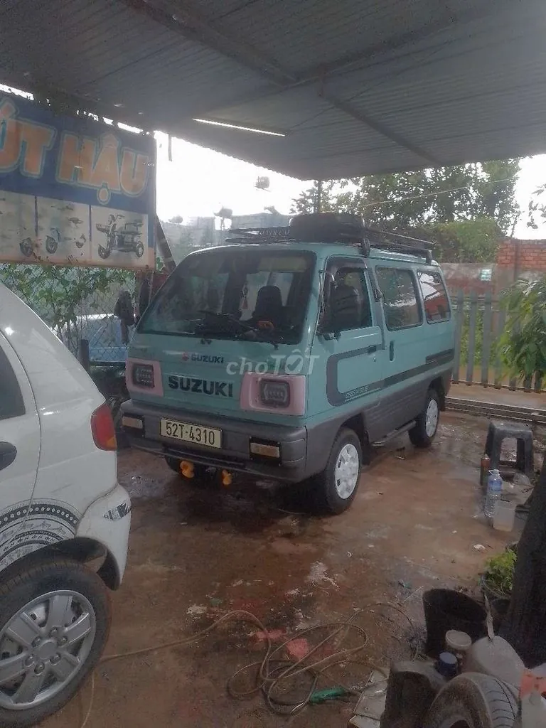 Suzuki Super Carry Van