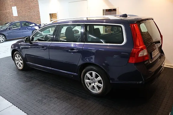 Volvo V70 2012 photo 4