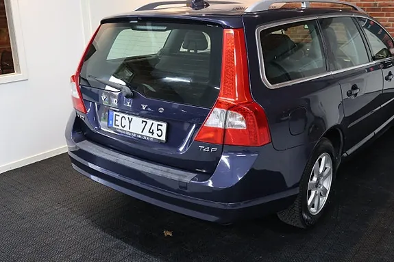 Volvo V70 2012 photo 5