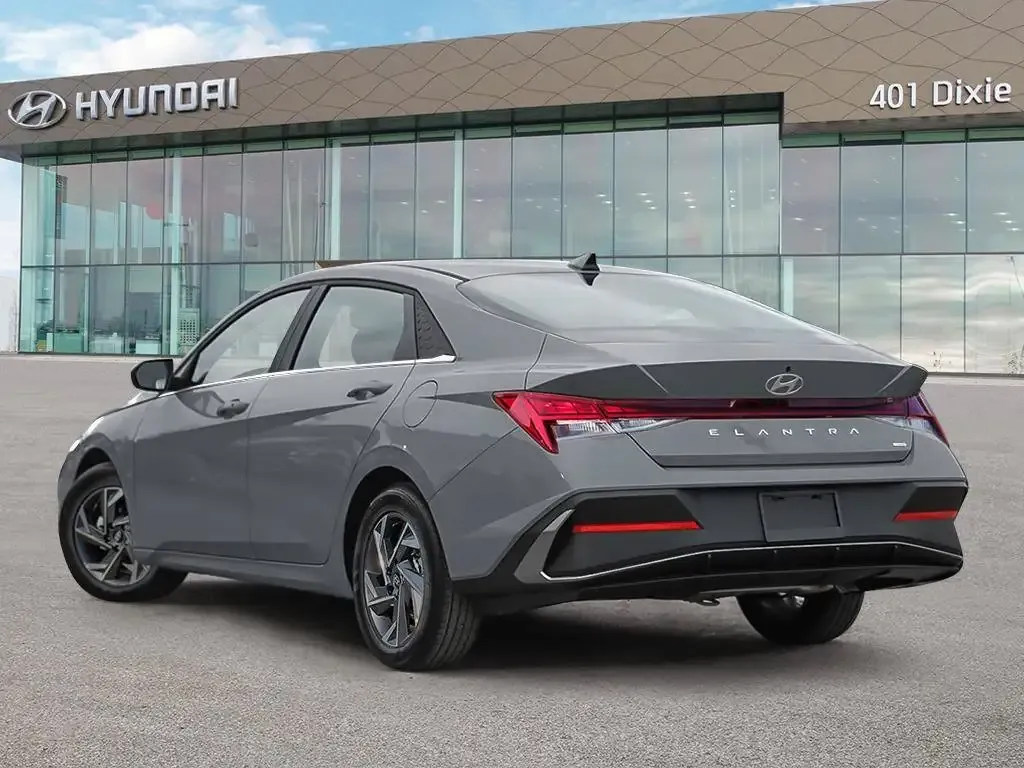 Hyundai Elantra 2026 photo 4