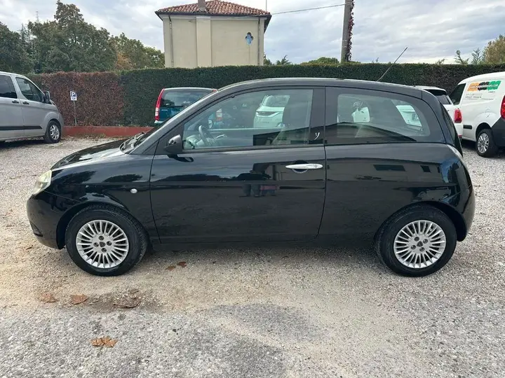 Lancia Ypsilon 2008 photo 2