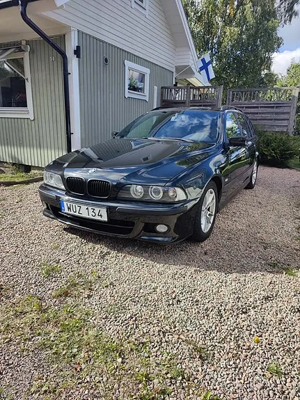 BMW 530I