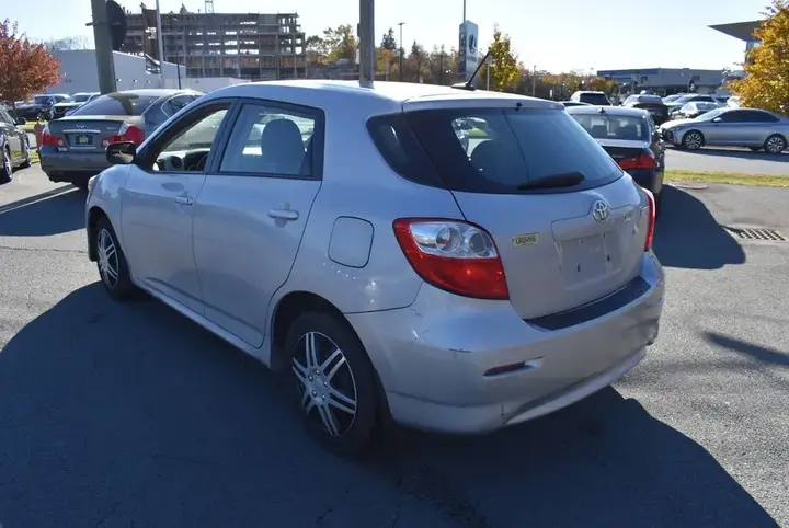 Toyota Matrix 2012 photo 3