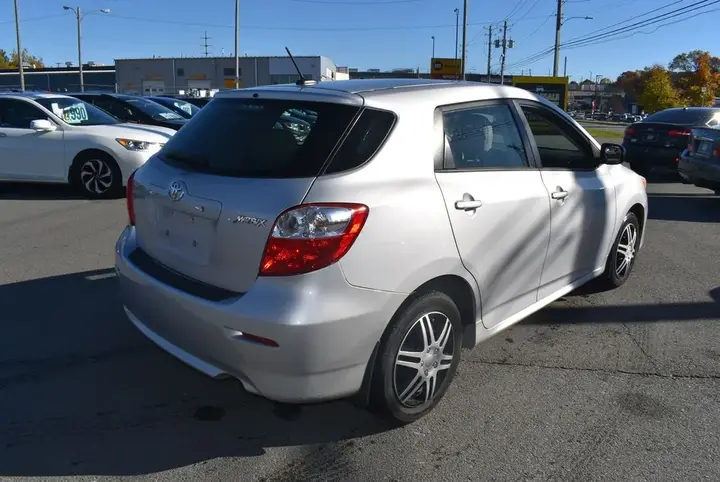 Toyota Matrix 2012 photo 4