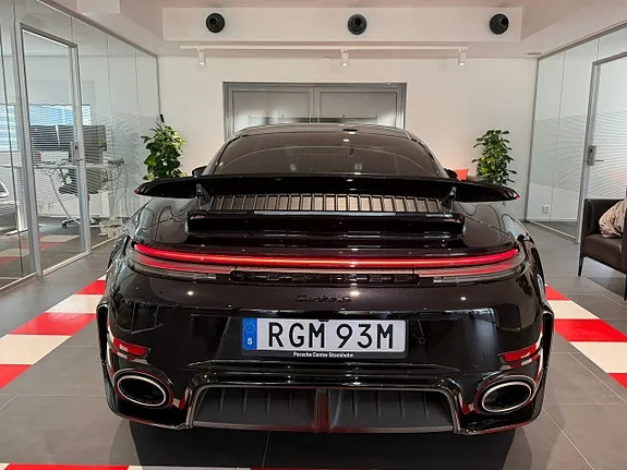 Porsche 911 Turbo S 2026 photo 4