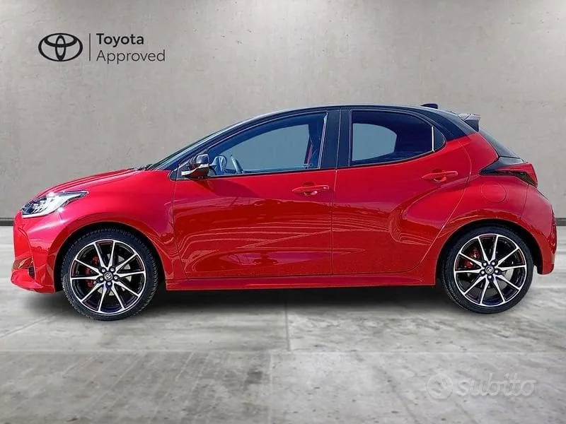 Toyota Yaris 2023 photo 3