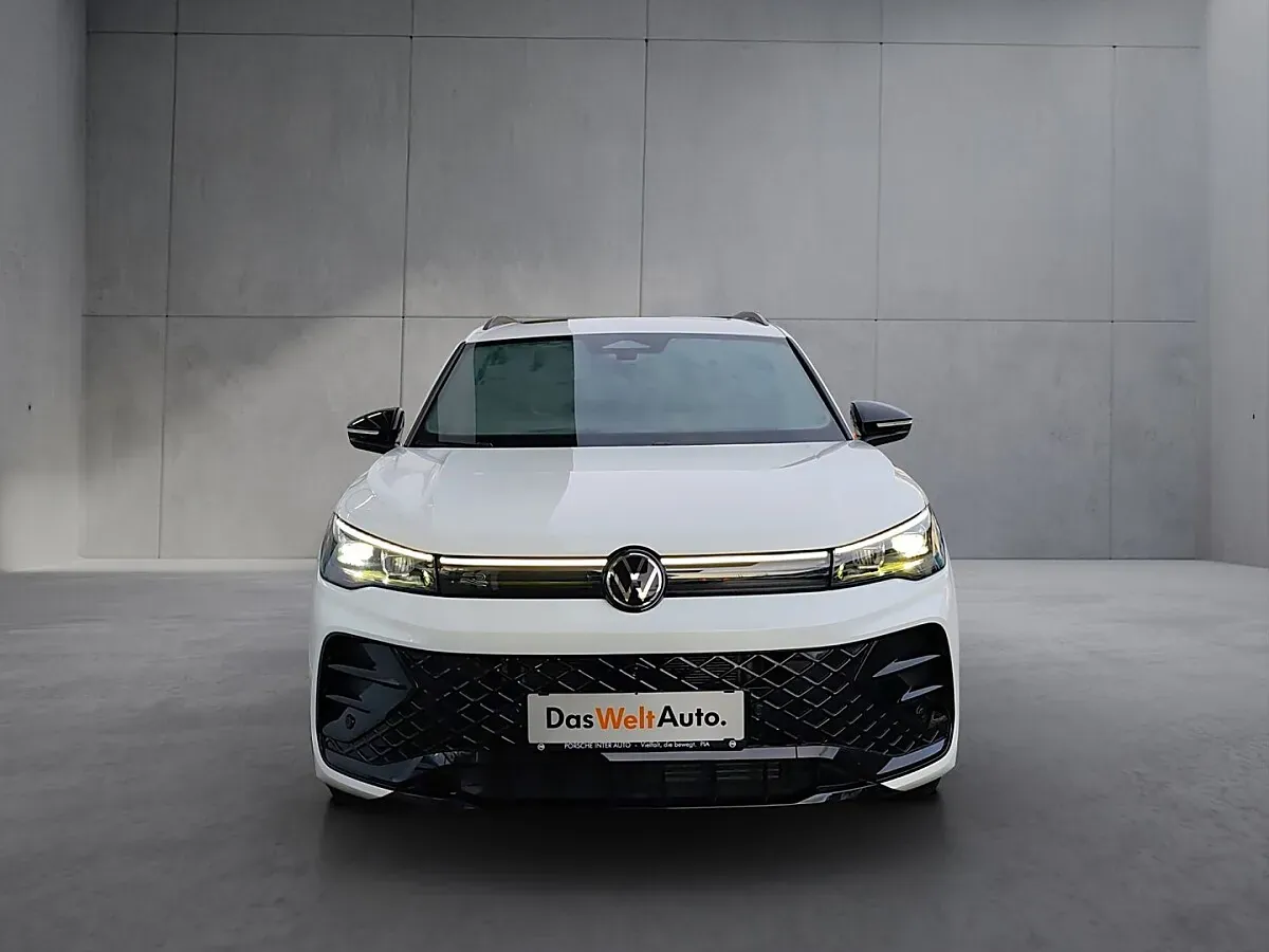 Volkswagen Tiguan 2025 photo 2