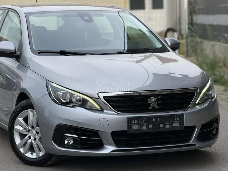 Peugeot 308 2019 photo 3