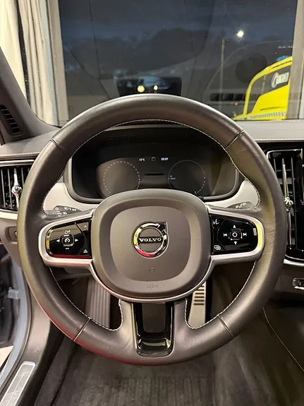 Volvo V90 2021 photo 4