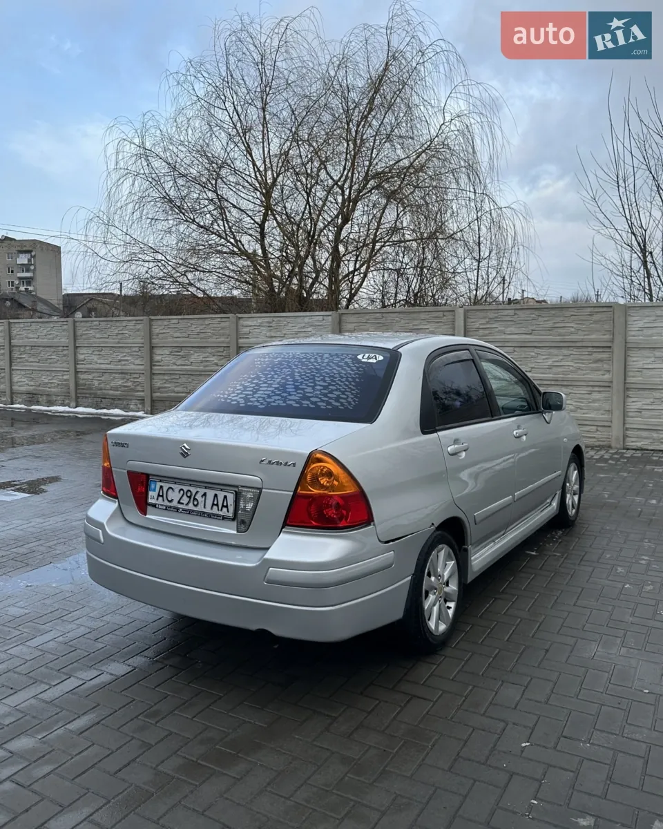 Suzuki Liana 2005 photo 5