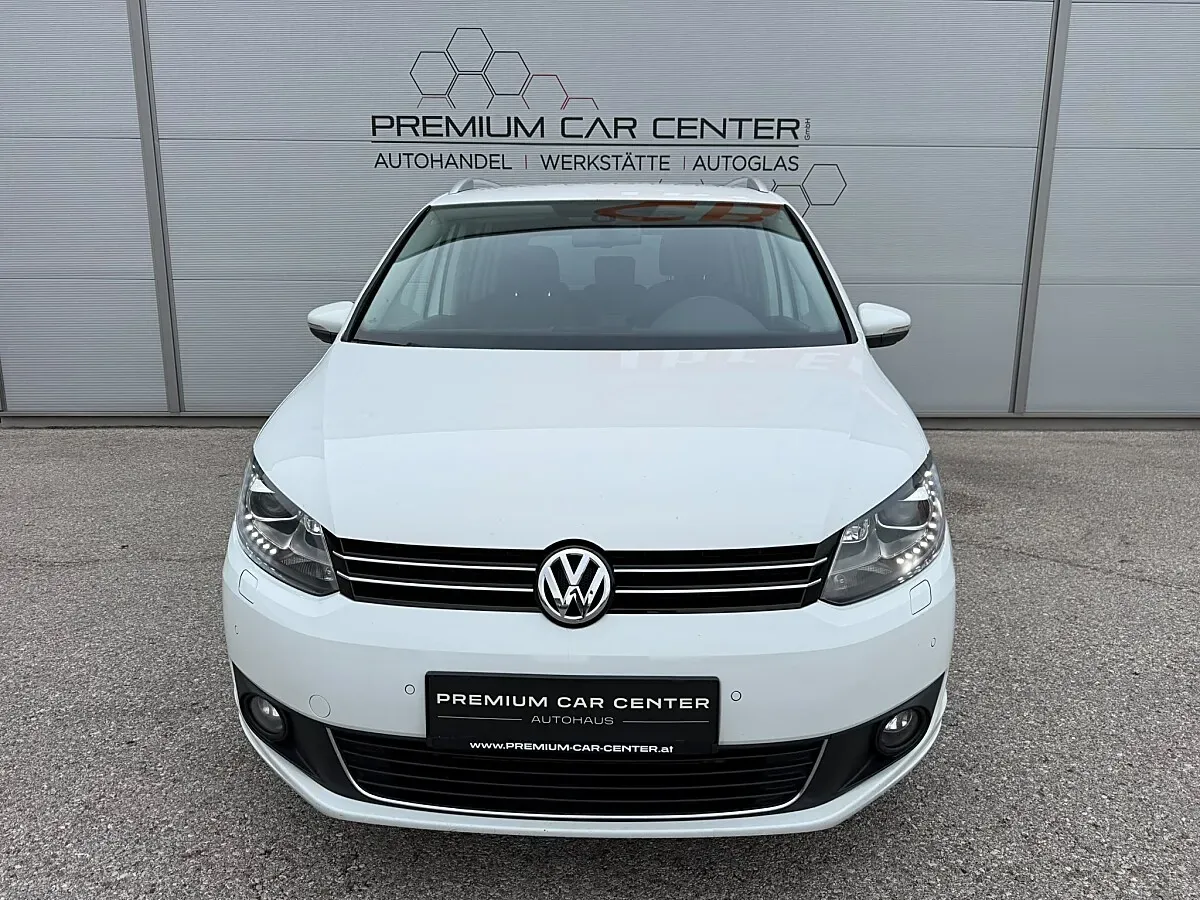 Volkswagen Touran 2014 photo 2