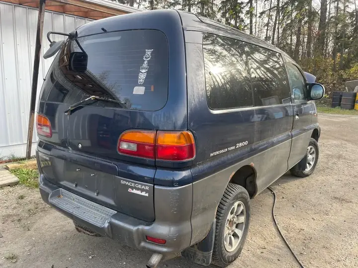 Mitsubishi Delica