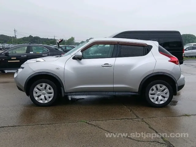 Nissan Juke 2011 photo 4
