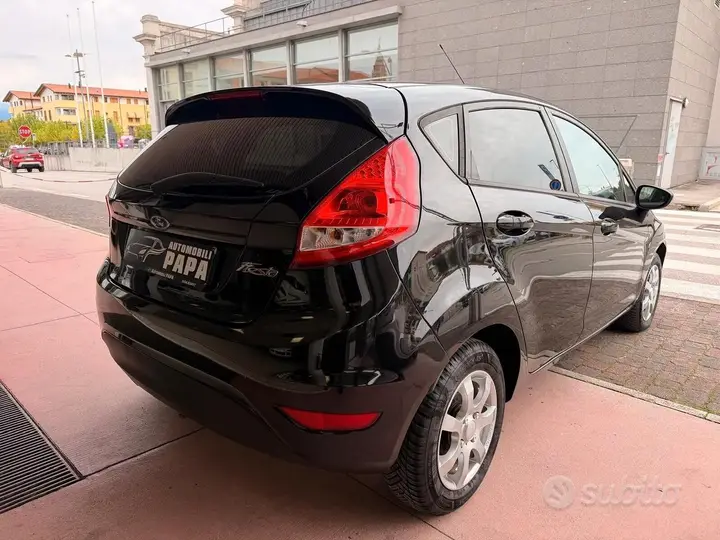 Ford Fiesta 2010 photo 5
