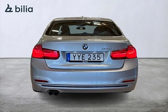 BMW 330E 2018 photo 4