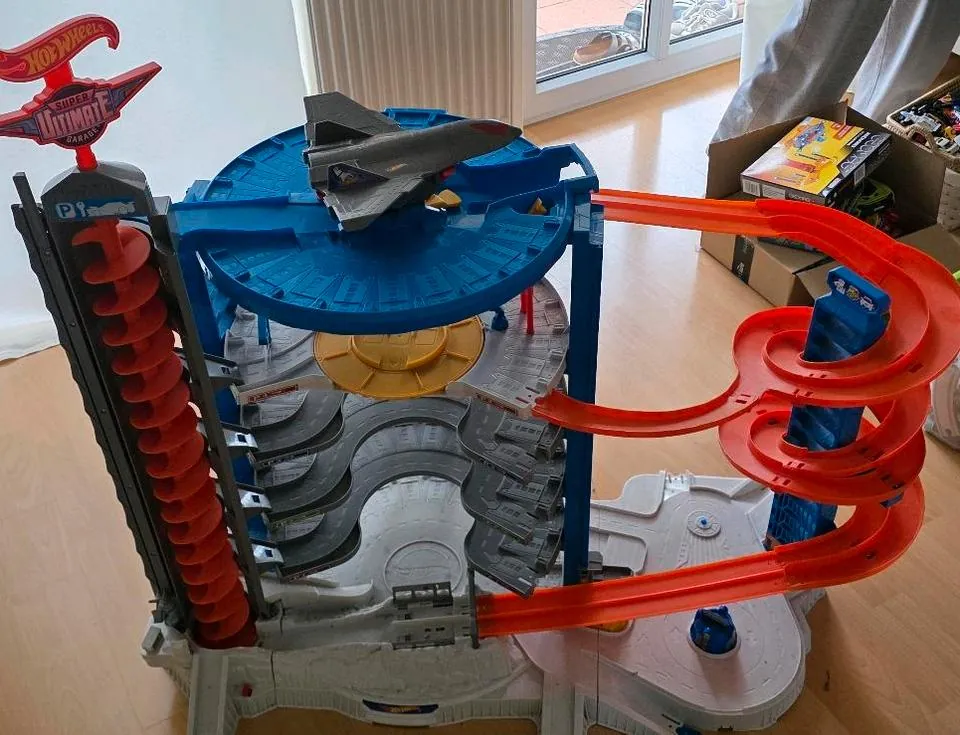 Hot Wheels Ultimate Garage