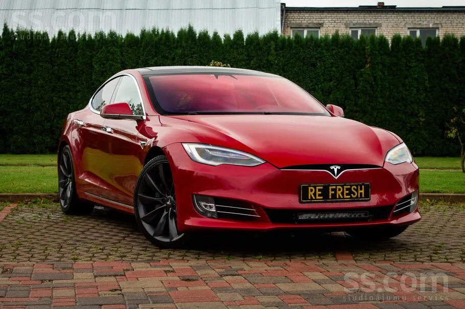 Tesla Model S