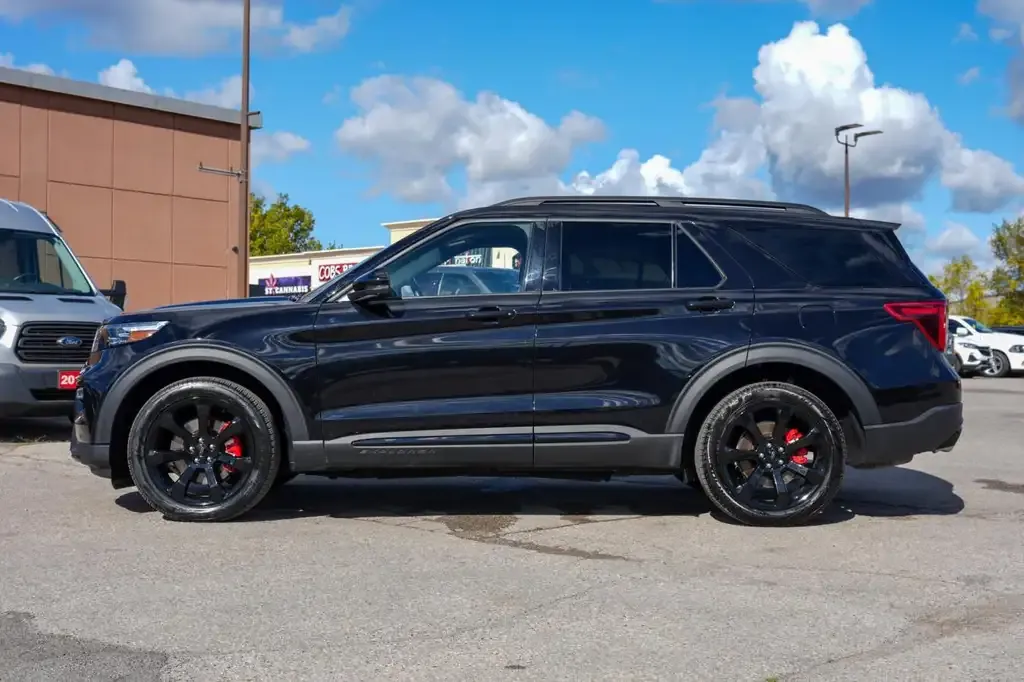 Ford Explorer 2023 photo 4