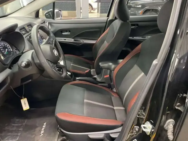 Nissan Versa 2024 photo 2