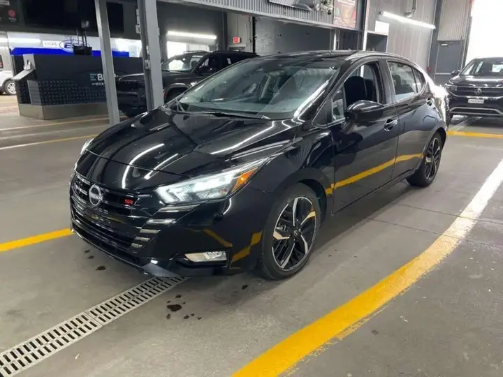 Nissan Versa