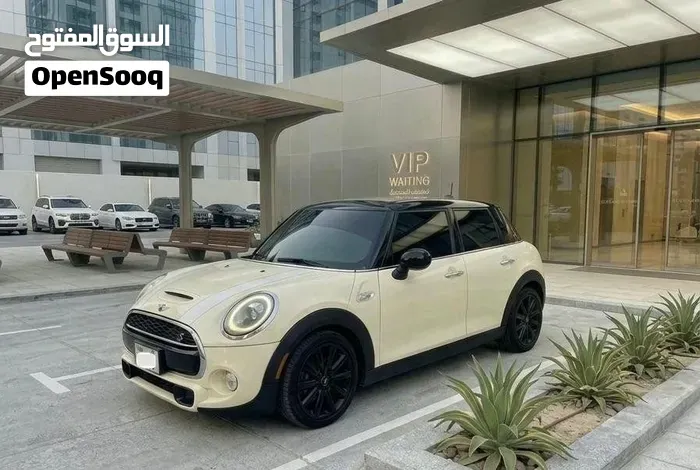 Mini Cooper S 2020 photo 3