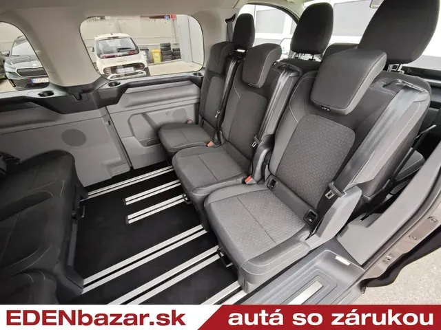 Ford Tourneo Custom 2025 photo 2