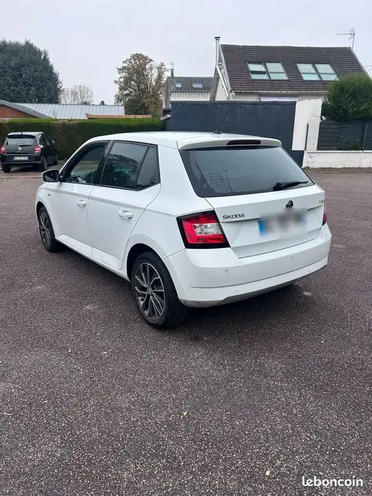 Skoda Fabia 2017 photo 2