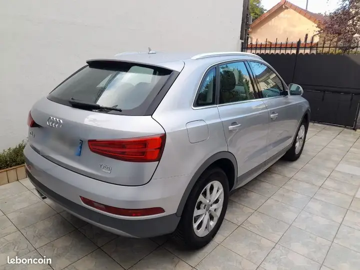 Audi Q3 2016 photo 3
