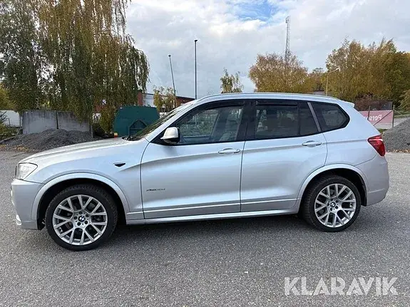 BMW X3 2011 photo 2