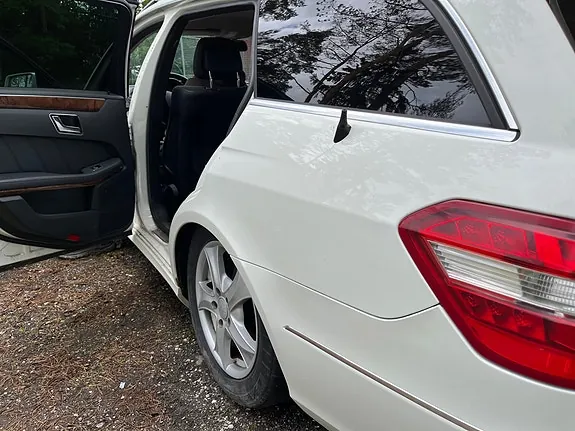 Mercedes-Benz E200 2010 photo 5