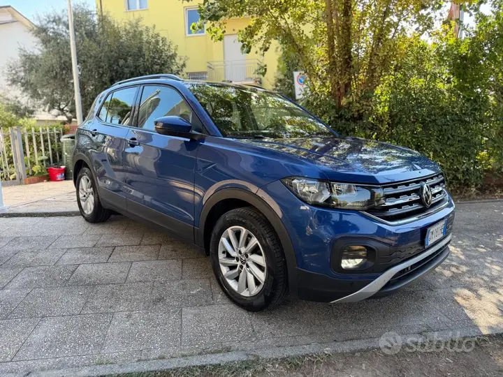 Volkswagen T-Cross 2023 photo 2