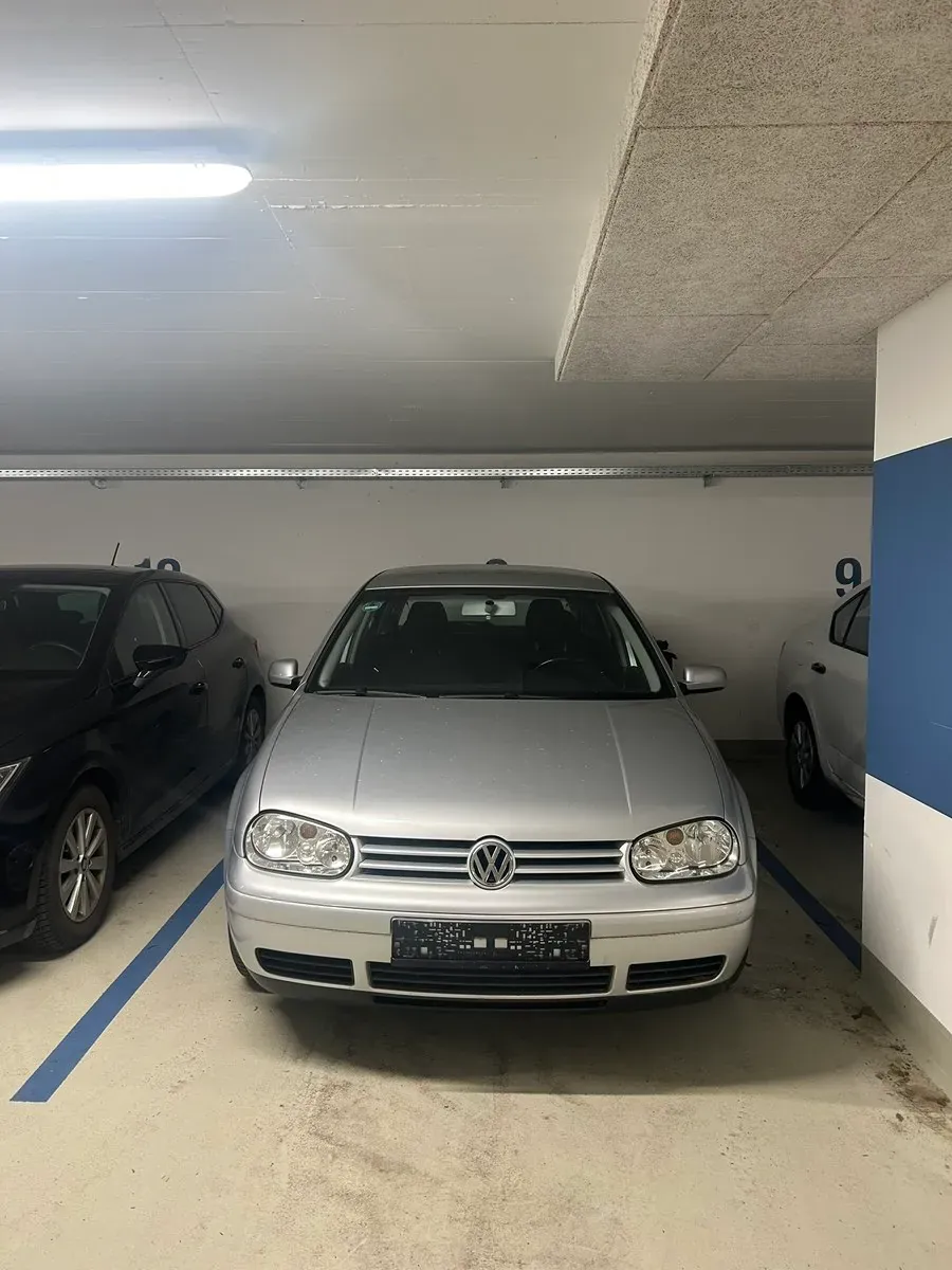 Volkswagen Golf 2003 photo 2