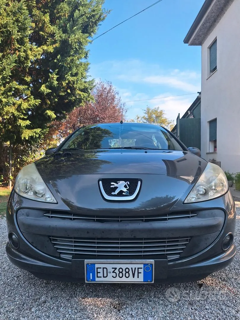 Peugeot 206 2010 photo 4