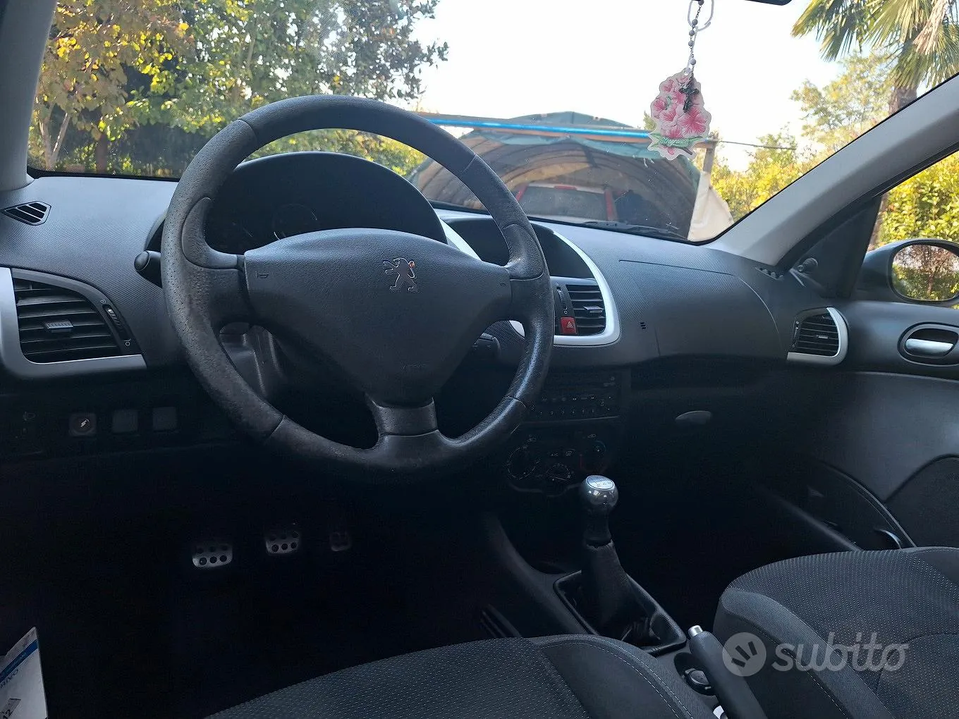 Peugeot 206 2010 photo 5