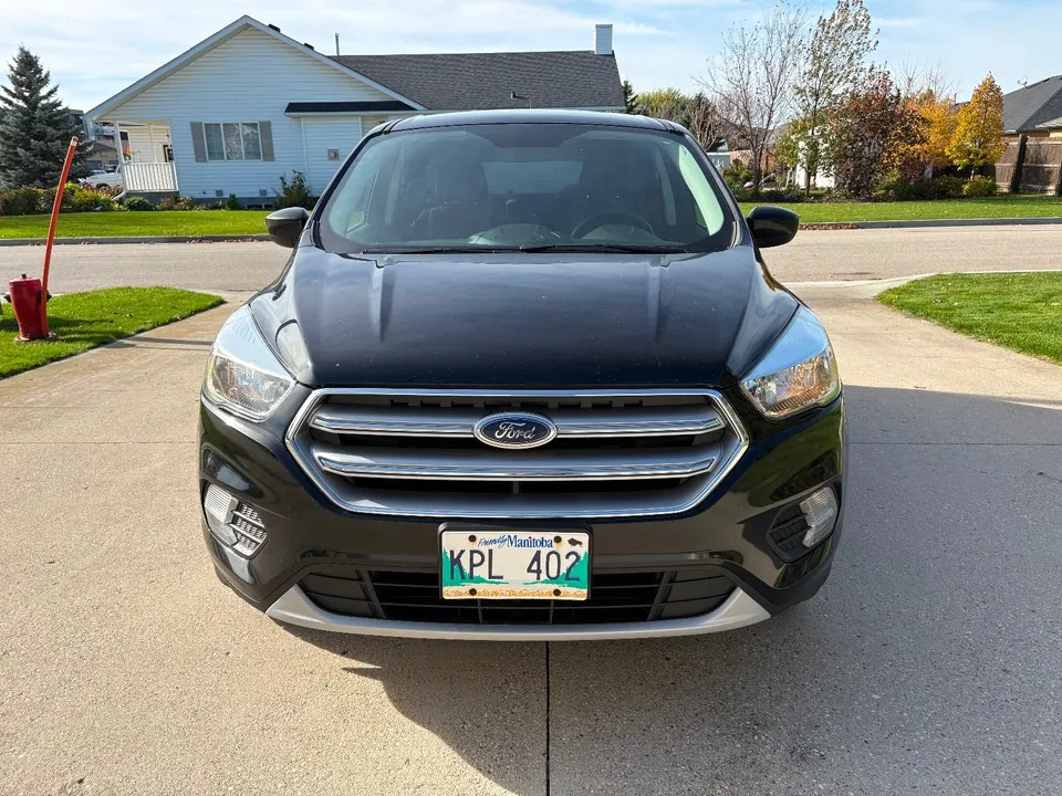 Ford Escape 2017 photo 2