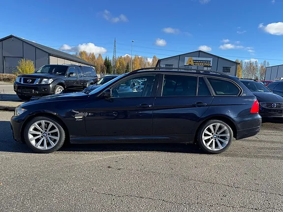 BMW 320D 2009 photo 2