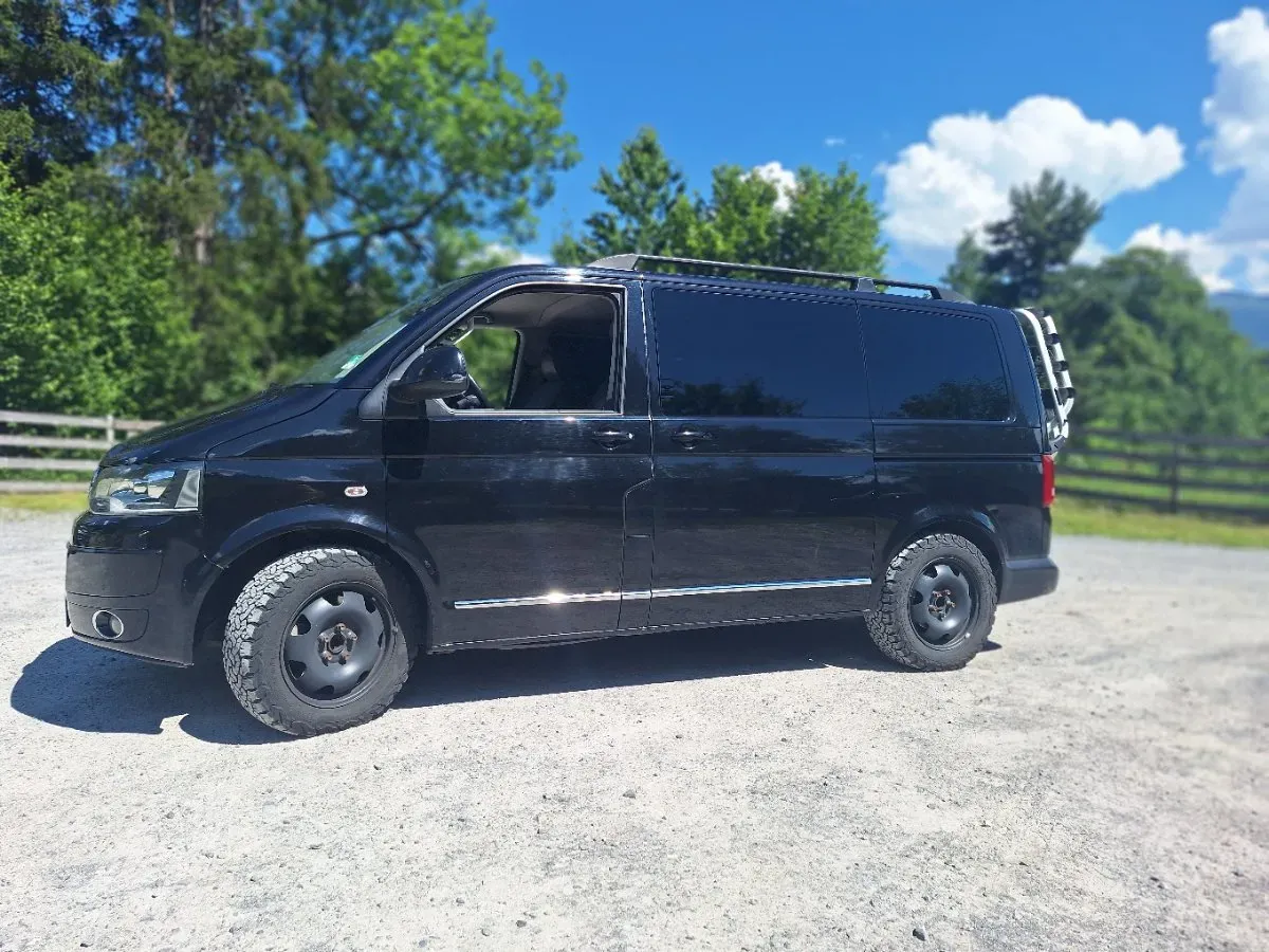 Volkswagen T5 2011 photo 3