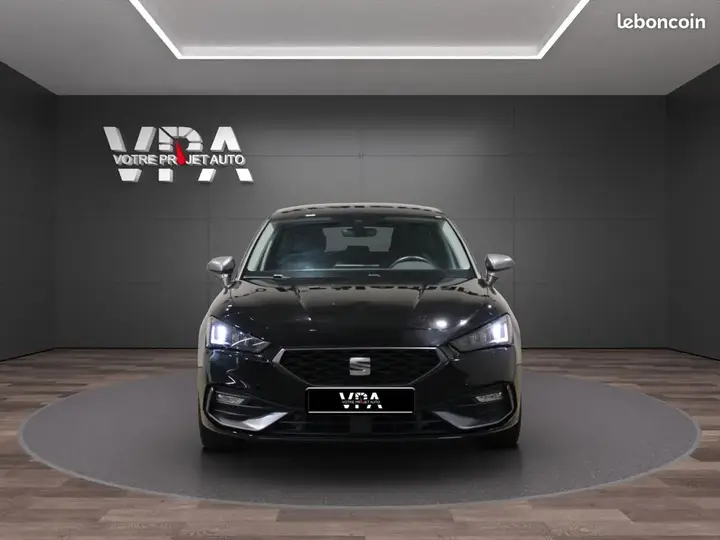 Seat Leon 2023 photo 2