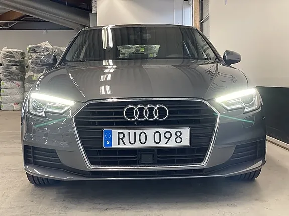 Audi A3 2018 photo 3