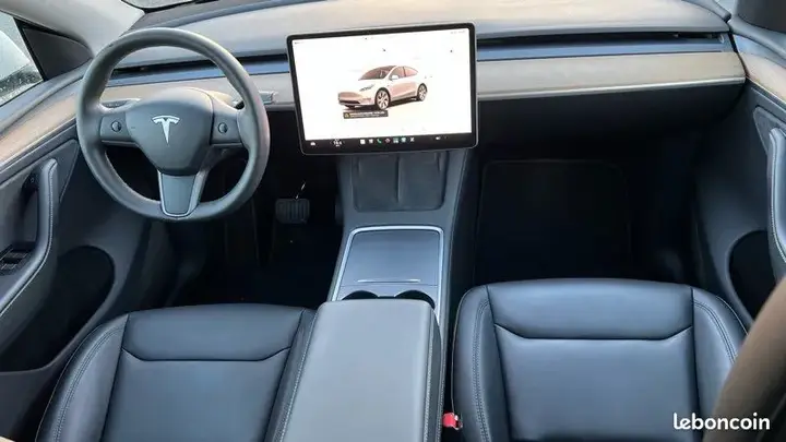 Tesla Model Y 2022 photo 3