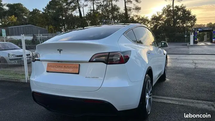Tesla Model Y 2022 photo 5