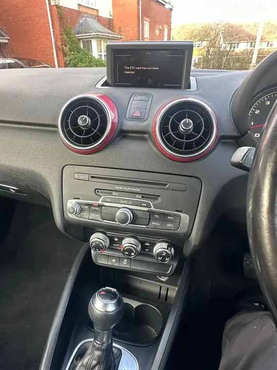 Audi A1 2011 photo 4