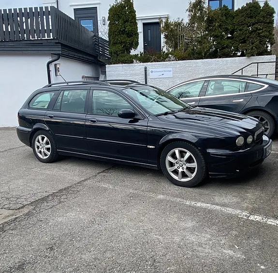 Jaguar X-Type
