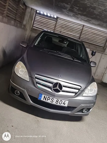Mercedes-Benz B180 2009 photo 4