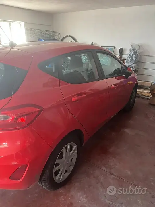 Ford Fiesta 2018 photo 2