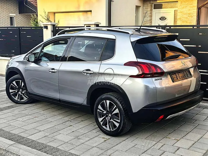 Peugeot 2008 2016 photo 3