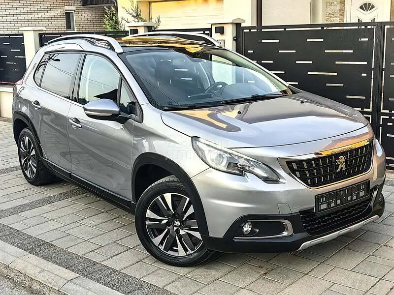 Peugeot 2008 2016 photo 5